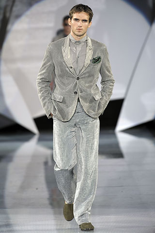 Giorgio Armani / - 2009